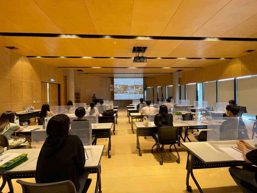 자소서첨삭대필 컨설팅 서비스 소개 1 KakaoTalk 20241119 134852763 02 사람인 자소서첨삭 채용공고 자기소개서컨설팅 취업 이력서 자소서문항 자기소개서항목 자소서예시 합격자소서 자소서첨삭대필 컨설팅 서비스 소개